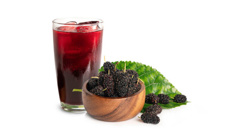 cách làm trà dâu tằm - https://dalatfarm.net/