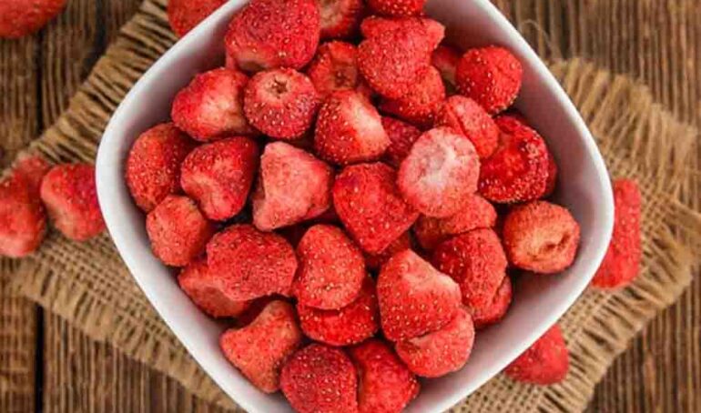 dâu tây sấy khô Đà Lạt - món ăn từ rau củ - phương pháp sống khỏe - Đặc Sản Đà Lạt - https://dalatfarm.net/