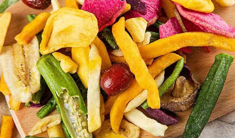 thập cẩm sấy giòn - món ăn từ rau củ - phương pháp sống khỏe - Đặc Sản Đà Lạt - https://dalatfarm.net/