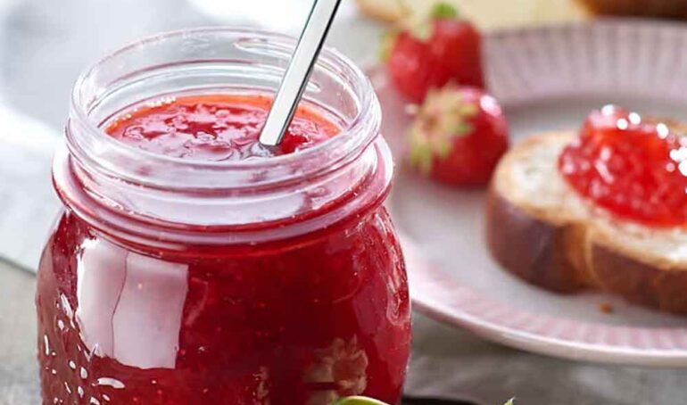 mứt dâu tây TPHCM - món ăn từ rau củ - phương pháp sống khỏe - Đặc Sản Đà Lạt - https://dalatfarm.net/