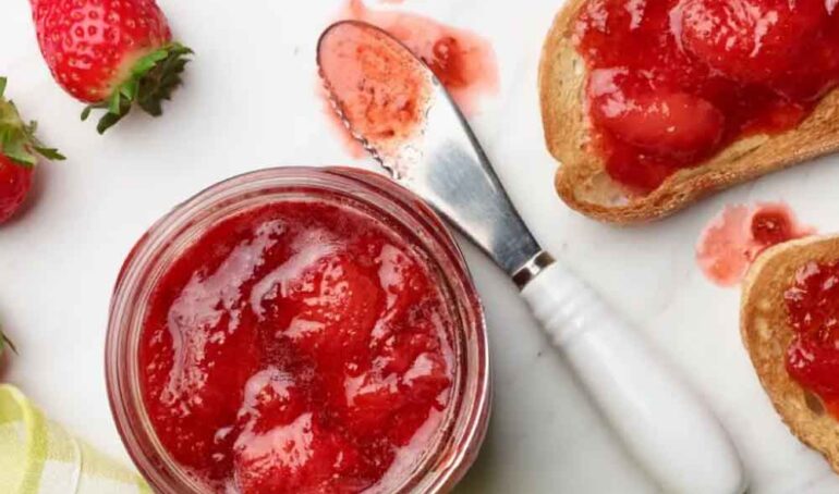 mứt dâu tây ăn liền - món ăn từ rau củ - phương pháp sống khỏe - Đặc Sản Đà Lạt - https://dalatfarm.net/