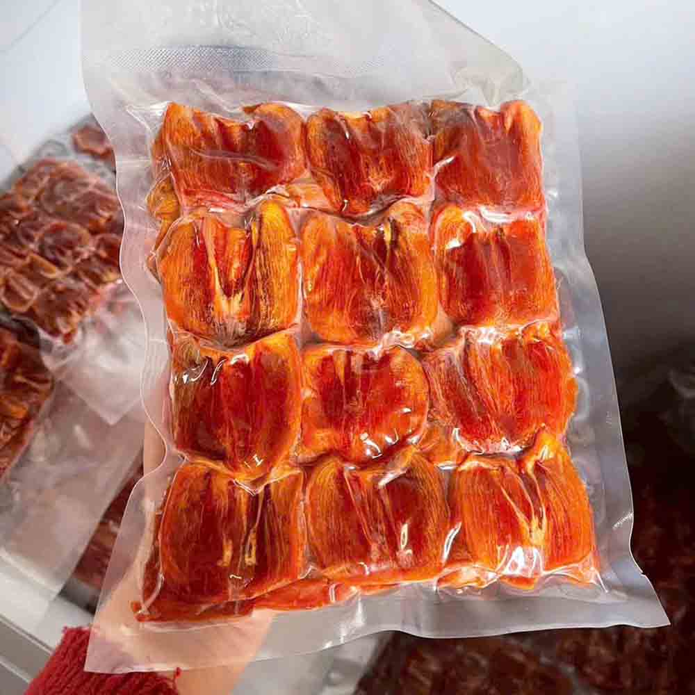 Hồng sấy dẻo Dalat Farm tại TP.HCM